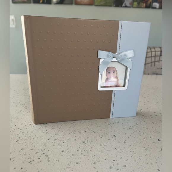 Baby Album - Picture 6 of 6